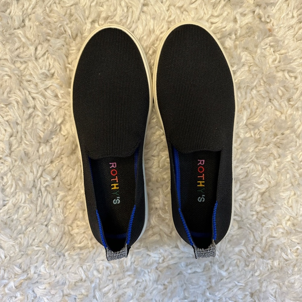 NWOT Rothy’s The Kids Sneaker